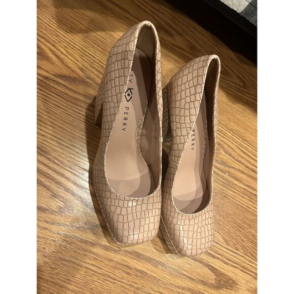 Size 9-Nordstrom Katy Perry Collection Uplift Pump (Womens) - Picture 1 of 9